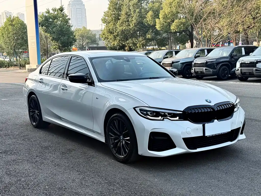 BMW BMW 3 Series 2021 Model 325Li M Sport Night Package 2021 - thumbnail 4
