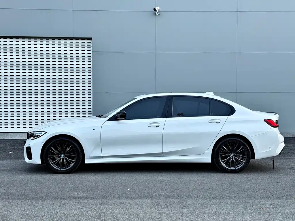 BMW BMW 3 Series 2021 Model 325Li M Sport Night Package 2021 - thumbnail 5