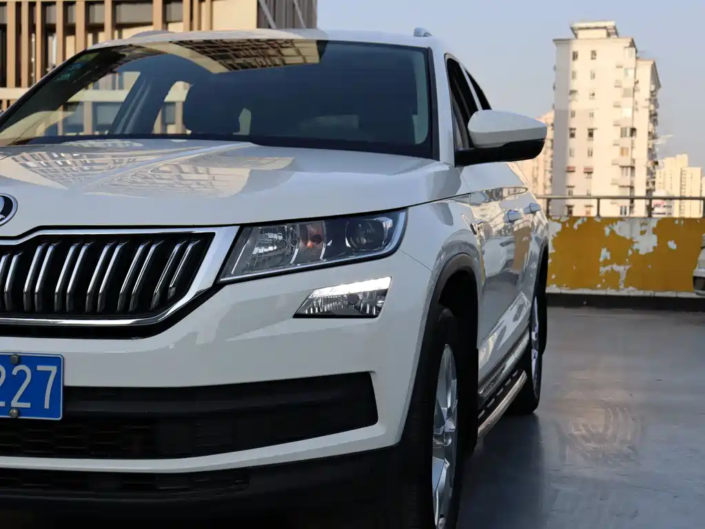 Skoda Kodiaq 2017 TSI330 5-seat 2WD Luxury Edition 2017 - thumbnail 21