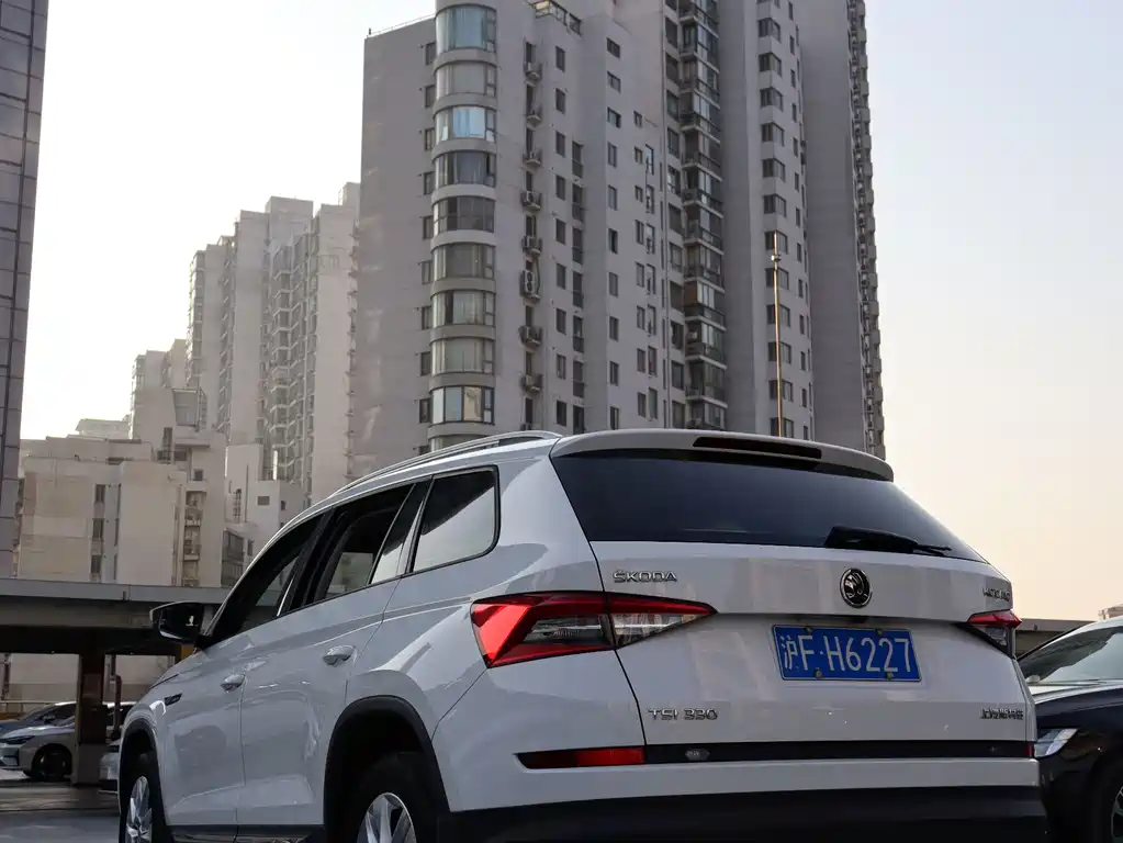 Skoda Kodiaq 2017 TSI330 5-seat 2WD Luxury Edition 2017 - thumbnail 23