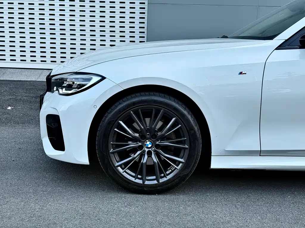BMW BMW 3 Series 2021 Model 325Li M Sport Night Package 2021 - thumbnail 16