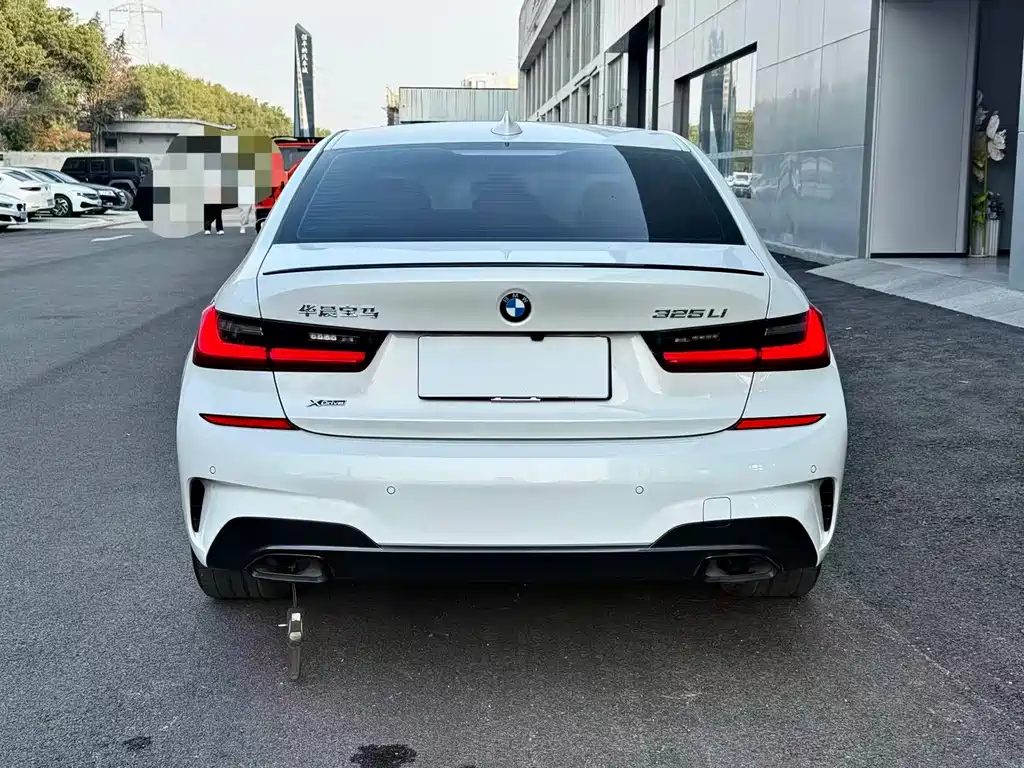 BMW BMW 3 Series 2021 Model 325Li M Sport Night Package 2021 - thumbnail 17