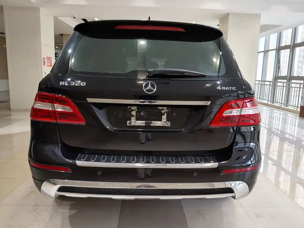 Mercedes-Benz Mercedes-Benz M-Class 2015 ML 320 4MATIC 2015 - thumbnail 4