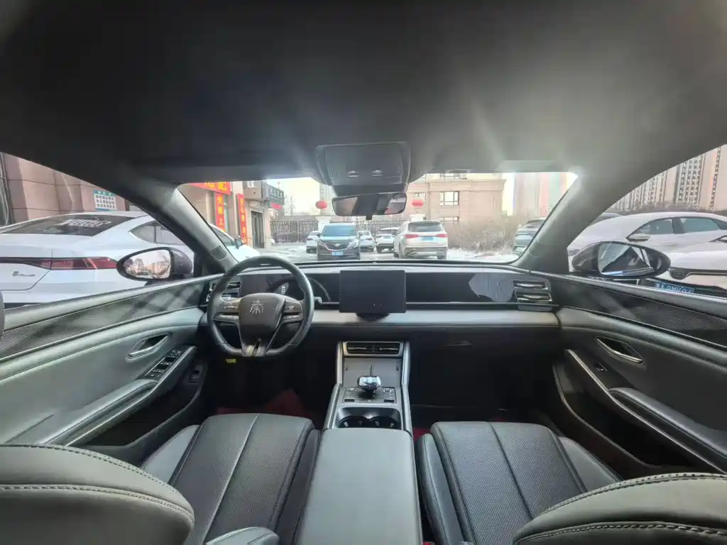 BYD BYD Qin L 2024 DM-i 80KM Leading Edition 2024 - thumbnail 5