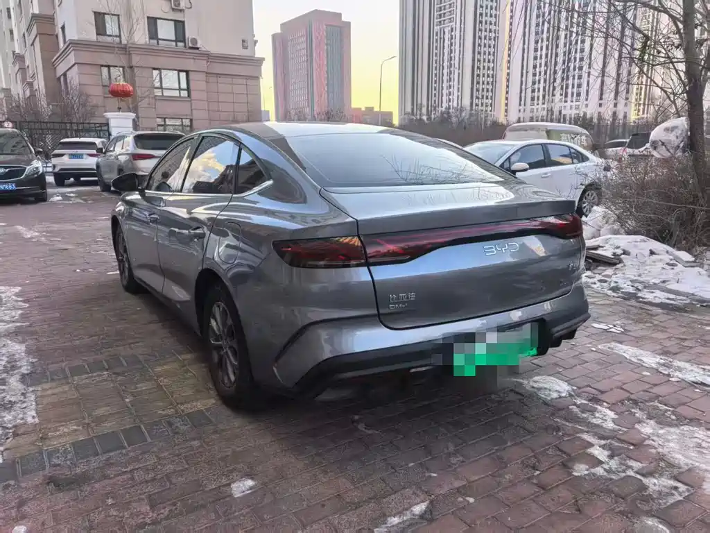 BYD BYD Qin L 2024 DM-i 80KM Leading Edition 2024 - thumbnail 7