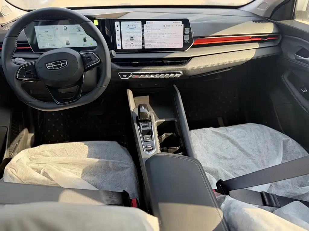 Geely Auto Geely Emgrand 2024 Emgrand COOL 1.5T DCT Champion Edition 2026 - thumbnail 6
