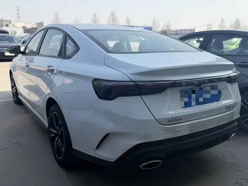 Geely Auto Geely Emgrand 2024 Emgrand COOL 1.5T DCT Champion Edition 2026 - thumbnail 7