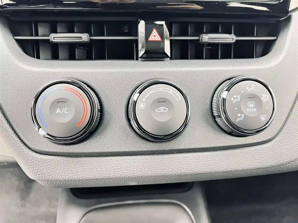 Toyota Toyota Corolla 2024 1.2T Pioneer Edition 2026 - thumbnail 17