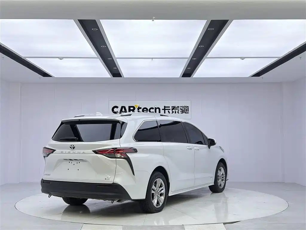 Toyota Toyota Sienna 2024 2.5L Hybrid LE 2024 - thumbnail 5