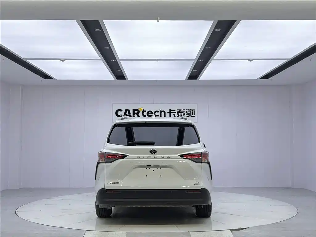 Toyota Toyota Sienna 2024 2.5L Hybrid LE 2024 - thumbnail 6