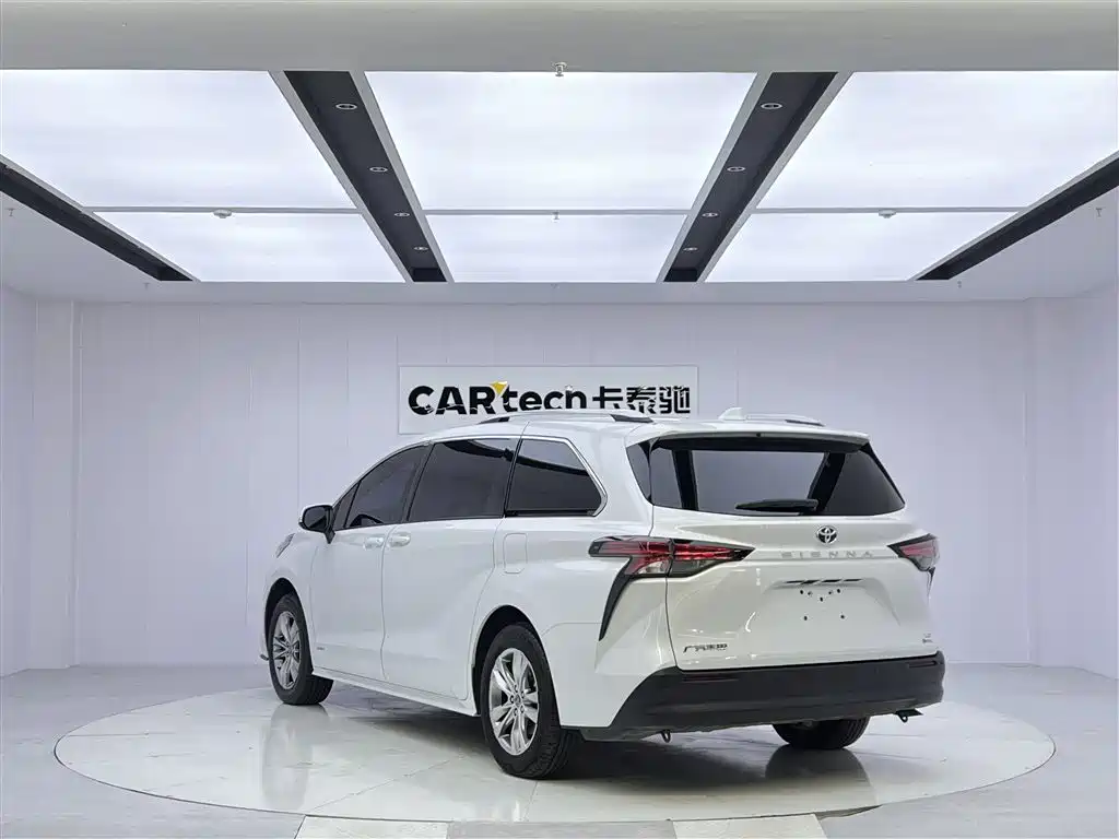 Toyota Toyota Sienna 2024 2.5L Hybrid LE 2024 - thumbnail 7