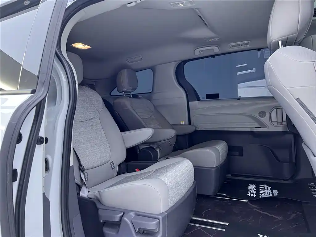 Toyota Toyota Sienna 2024 2.5L Hybrid LE 2024 - thumbnail 24