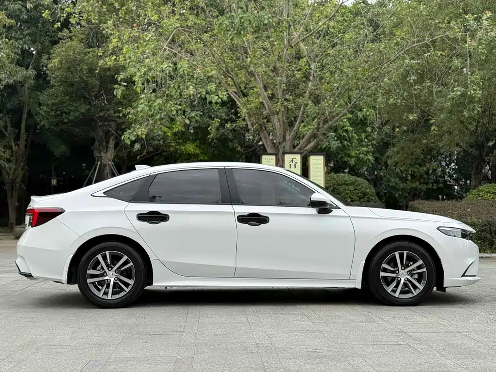 Honda Honda INTEGRA 2023 240TURBO CVT Technology Edition 2024 - thumbnail 4