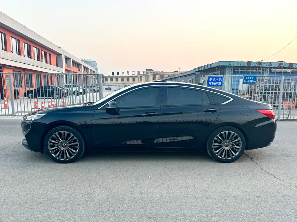 Hongqi Hongqi H5 2020 1.5T DCT Flag Rhythm Edition 2021 - thumbnail 9