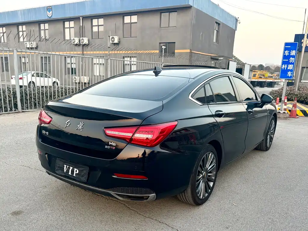 Hongqi Hongqi H5 2020 1.5T DCT Flag Rhythm Edition 2021 - thumbnail 11
