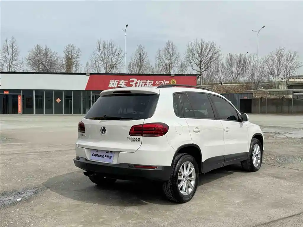 Volkswagen Tiguan 2016 280TSI Automatic 2WD Silk Road Style Edition 2018 - thumbnail 5