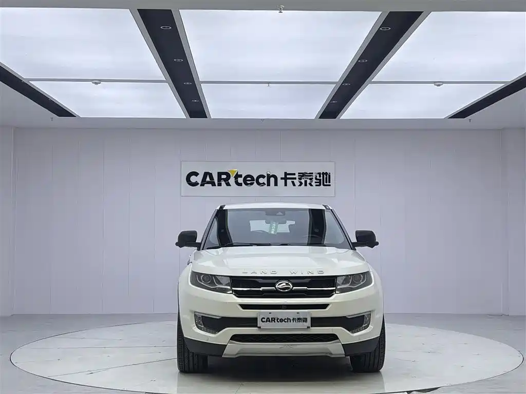Landwind Lifan X7 2015 2.0T Panoramic Luxury Edition 2017 - thumbnail 3