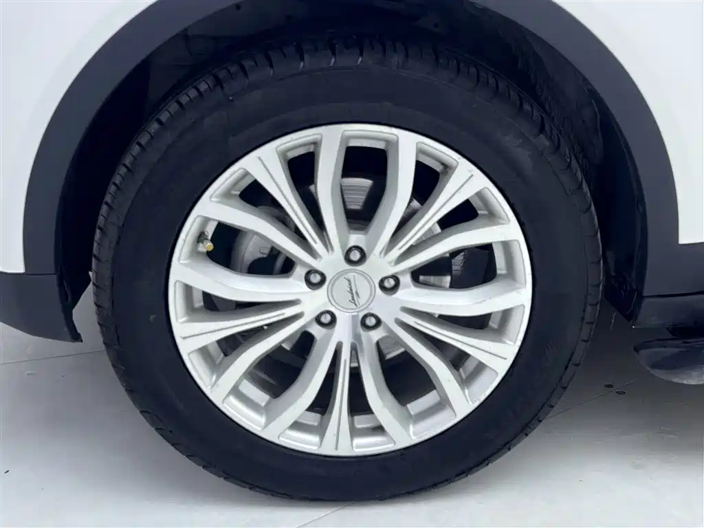 Landwind Lifan X7 2015 2.0T Panoramic Luxury Edition 2017 - thumbnail 10