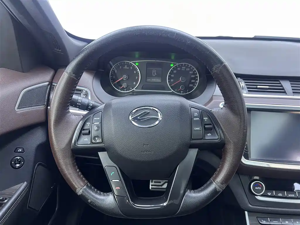 Landwind Lifan X7 2015 2.0T Panoramic Luxury Edition 2017 - thumbnail 15