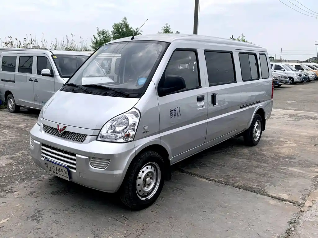 Wuling Motors Wuling Rongguang 2017 1.5L Extended Basic Model 2017