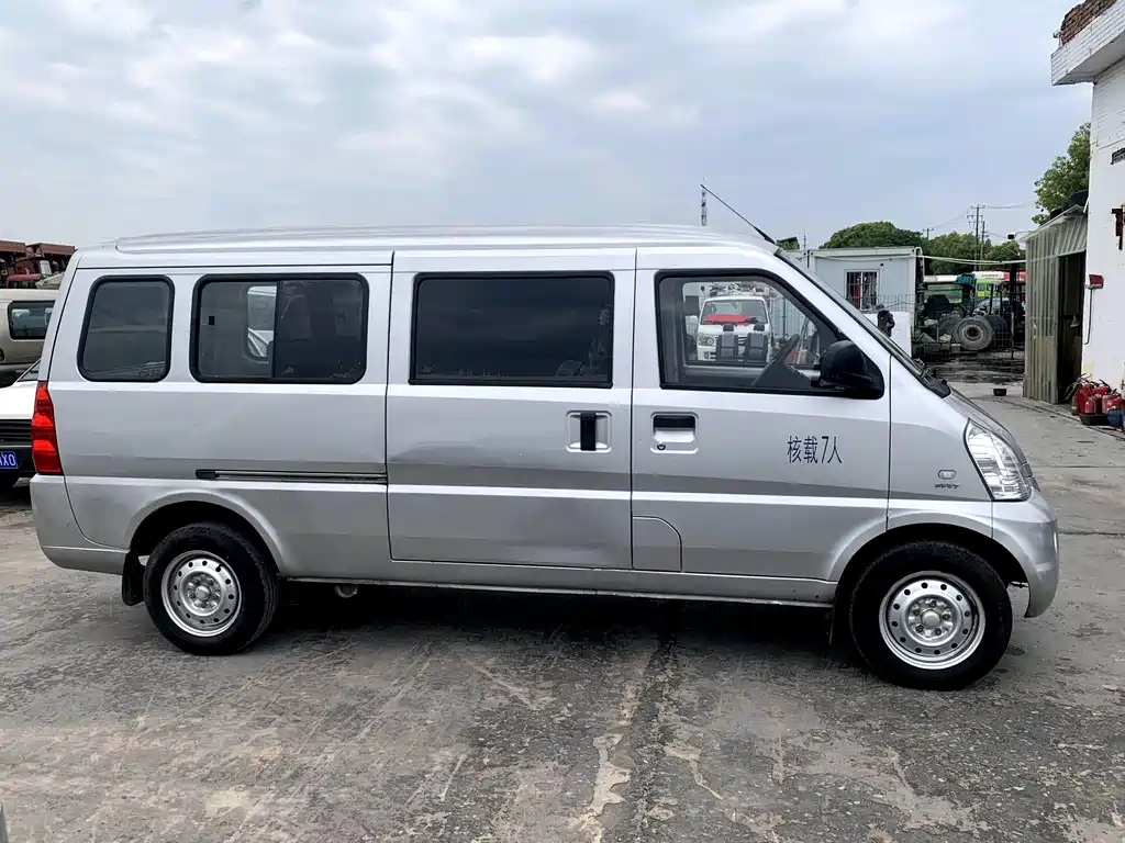 Wuling Motors Wuling Rongguang 2017 1.5L Extended Basic Model 2017 - thumbnail 7