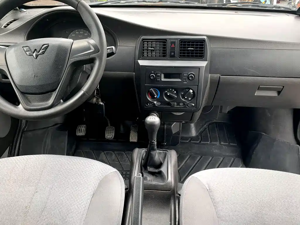 Wuling Motors Wuling Rongguang 2017 1.5L Extended Basic Model 2017 - thumbnail 11
