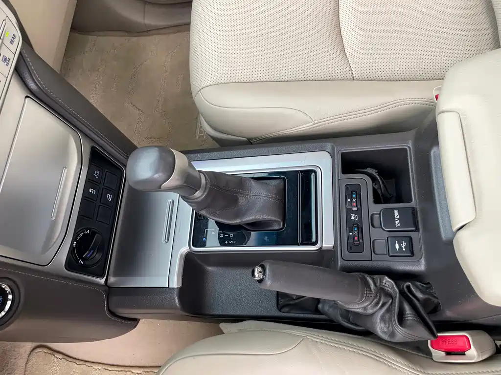 Toyota Prado 2018 3.5L Automatic TX-L Rear-Mounted Spare Tire 2019 - thumbnail 16
