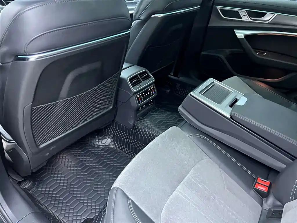 Audi Audi A6L 2022 55 TFSI e quattro 2022 - thumbnail 18