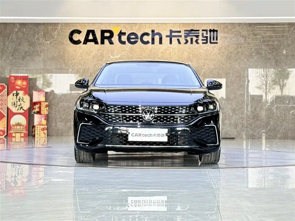 Volkswagen Volkswagen Passat 2023 Model Year Facelift 330TSI Elite Starry Sky Edition 2023 - thumbnail 3