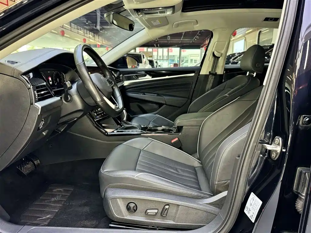 Volkswagen Volkswagen Passat 2023 Model Year Facelift 330TSI Elite Starry Sky Edition 2023 - thumbnail 17