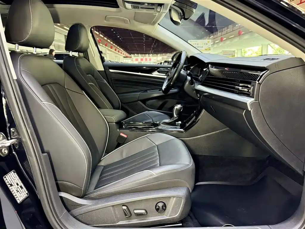 Volkswagen Volkswagen Passat 2023 Model Year Facelift 330TSI Elite Starry Sky Edition 2023 - thumbnail 18