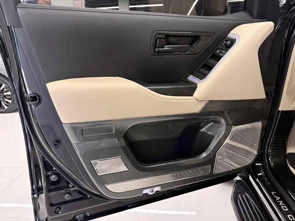 Toyota Land Cruiser (Imported) 2025 Model 3.5T Automatic 2025 - thumbnail 13