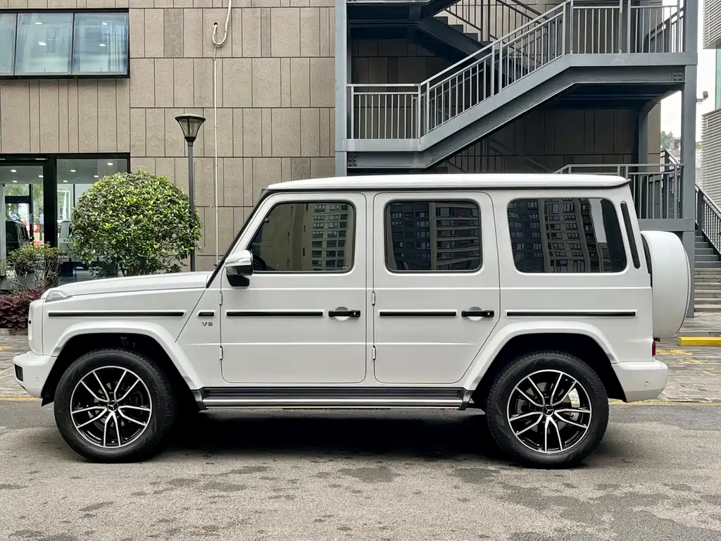 Mercedes-Benz Mercedes-Benz G-Class 2024 G 500 Heritage Edition 2025 - thumbnail 4