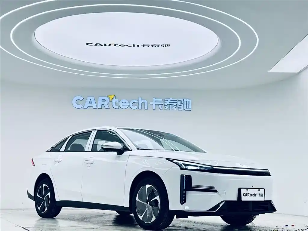 Geely Galaxy Geely Galaxy L6 2025 EM-i 140km Explorer+ Edition 2026 - thumbnail 2