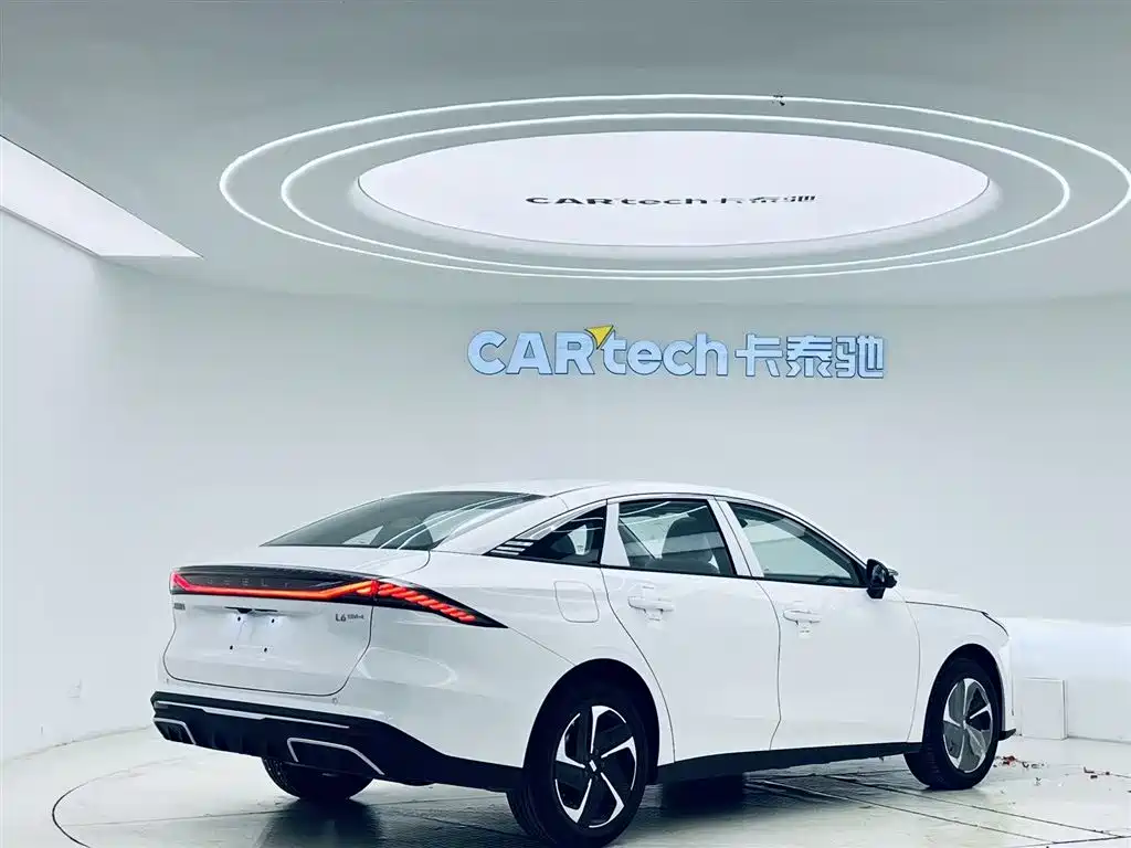 Geely Galaxy Geely Galaxy L6 2025 EM-i 140km Explorer+ Edition 2026 - thumbnail 5