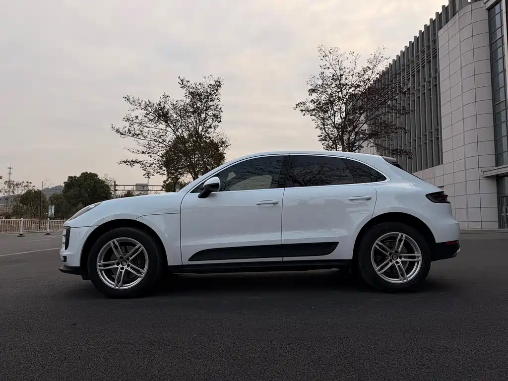 Porsche Porsche Macan 2018 Macan 2.0T 2019 - thumbnail 4