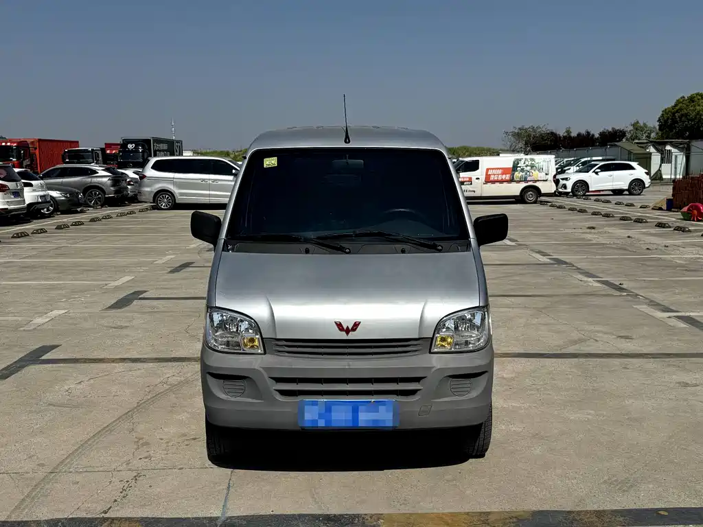 Wuling Motors Wuling Zhiguang 2015 1.2L Practical Type LSI 2017 - thumbnail 2