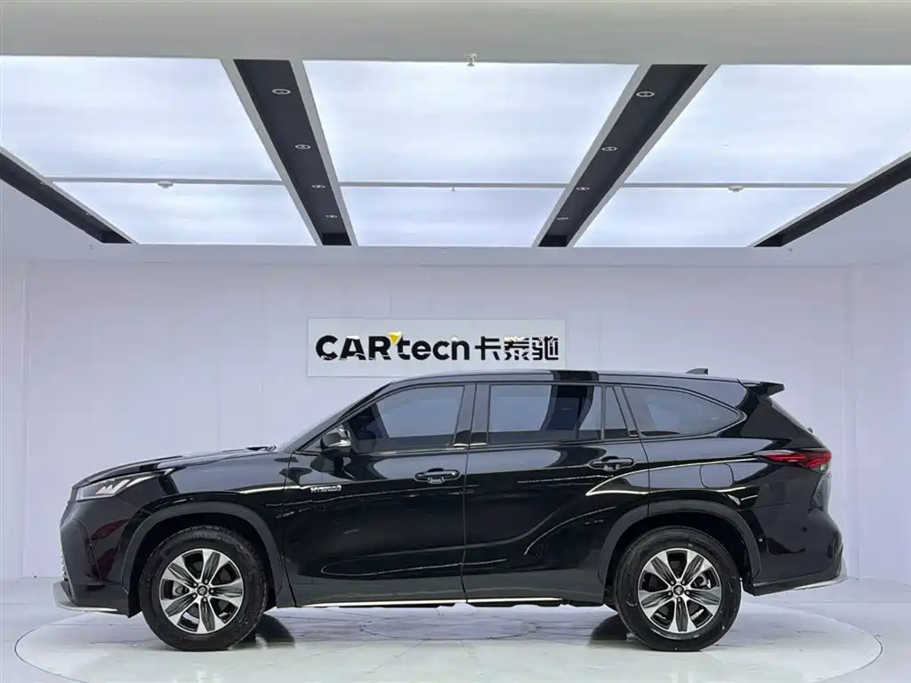 Toyota Crown Kluger 2023 2.5L HEV AWD Elite Edition 2024 - thumbnail 2