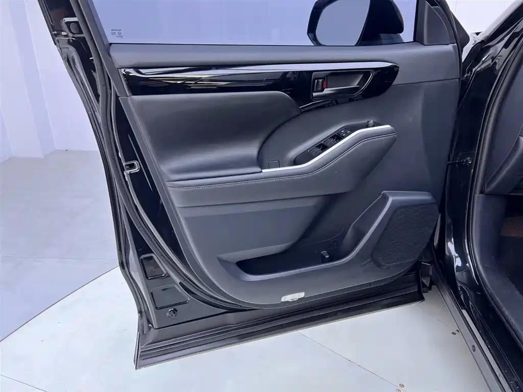 Toyota Crown Kluger 2023 2.5L HEV AWD Elite Edition 2024 - thumbnail 16