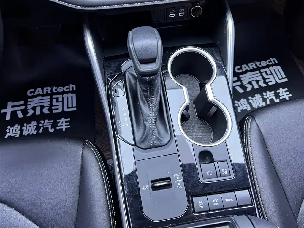 Toyota Crown Kluger 2023 2.5L HEV AWD Elite Edition 2024 - thumbnail 25