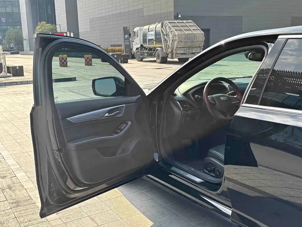 Cadillac Cadillac CT5 2022 28T Luxury 2022 - thumbnail 10