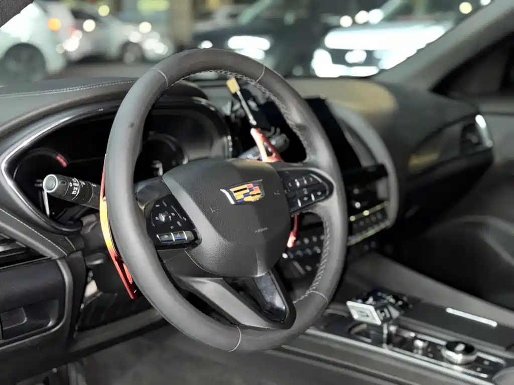 Cadillac Cadillac CT5 2022 28T Luxury 2022 - thumbnail 13