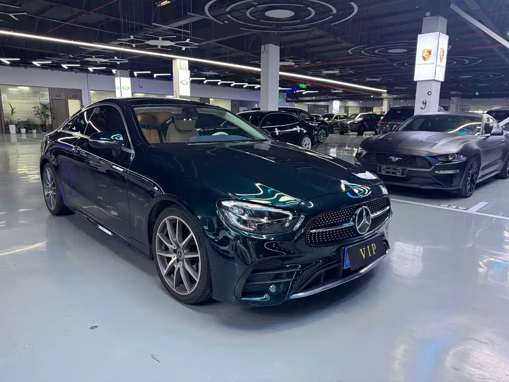 Mercedes-Benz Mercedes-Benz E-Class Coupe E 260 2021 Model 2020 - thumbnail 3