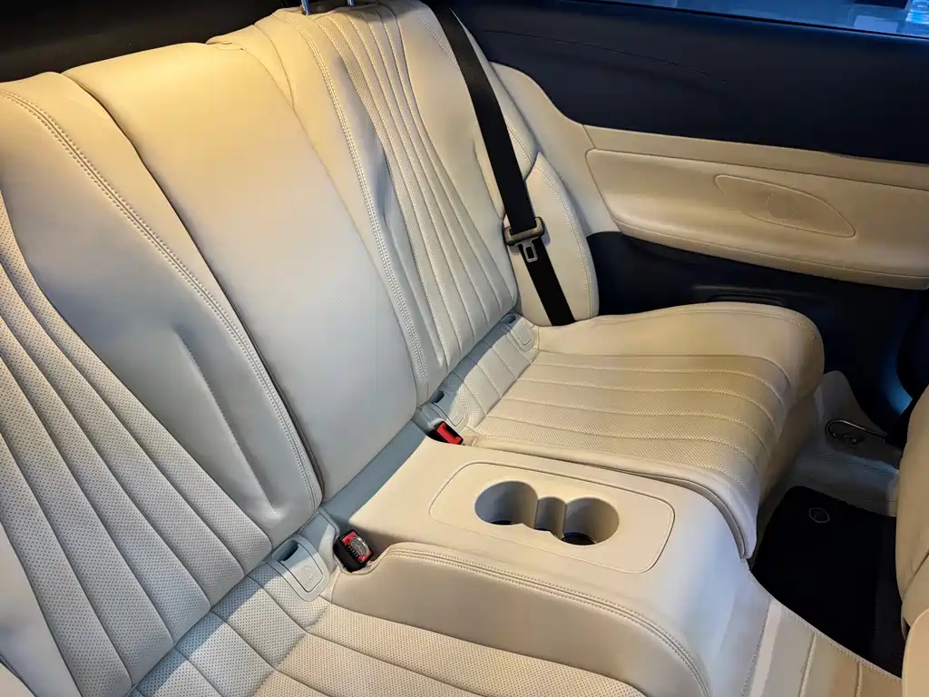 Mercedes-Benz Mercedes-Benz E-Class Coupe E 260 2021 Model 2020 - thumbnail 10