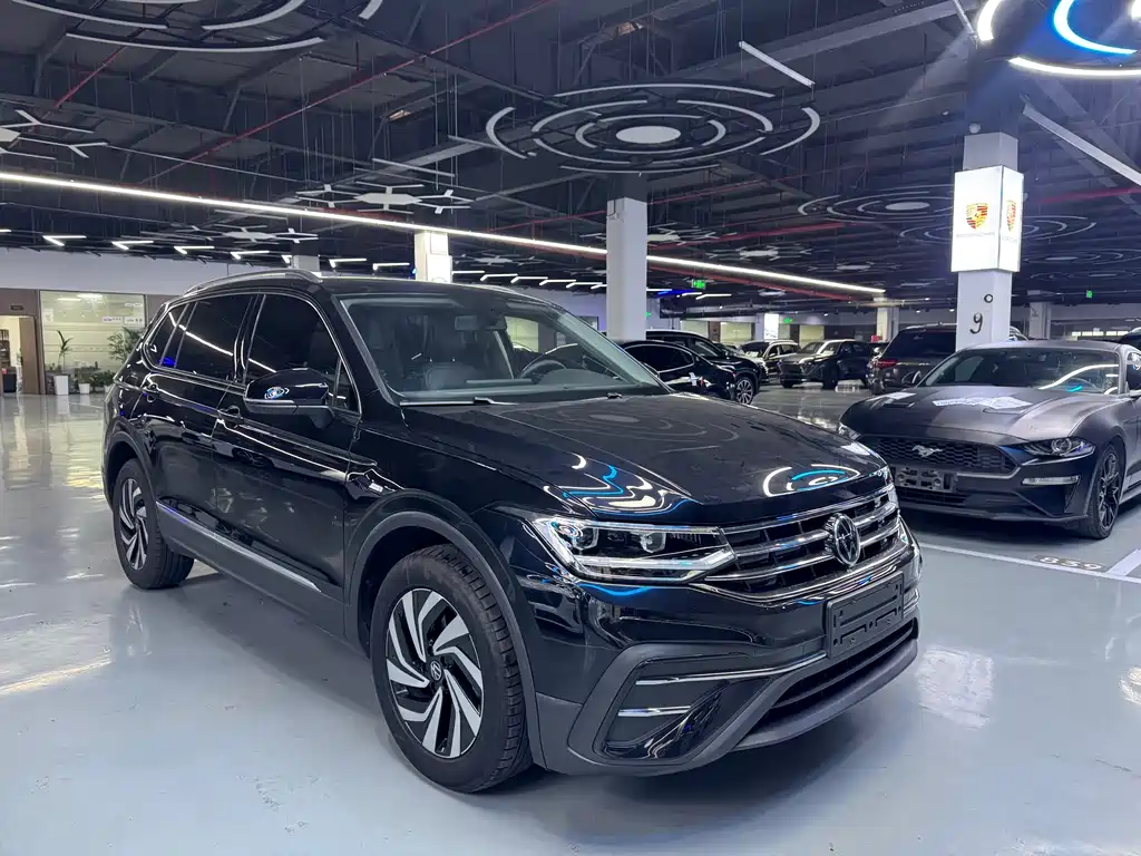 Volkswagen Volkswagen Tiguan L 2024 300TSI Automatic 2WD Smart Enjoy Edition 2024 - thumbnail 3