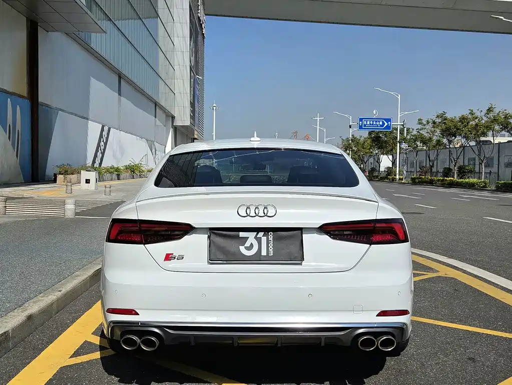 Audi Audi S5 2017 S5 3.0T Sportback 2018 - thumbnail 4