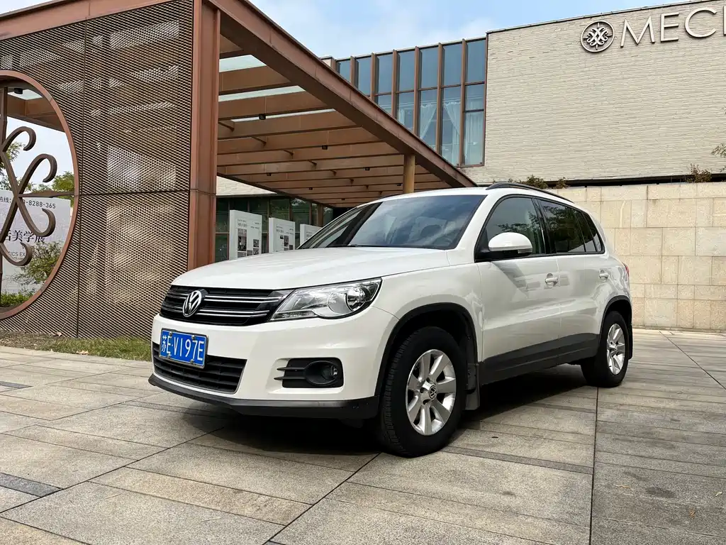 Volkswagen Volkswagen Tiguan 2012 1.8TSI Automatic 2WD Urban Edition 2013