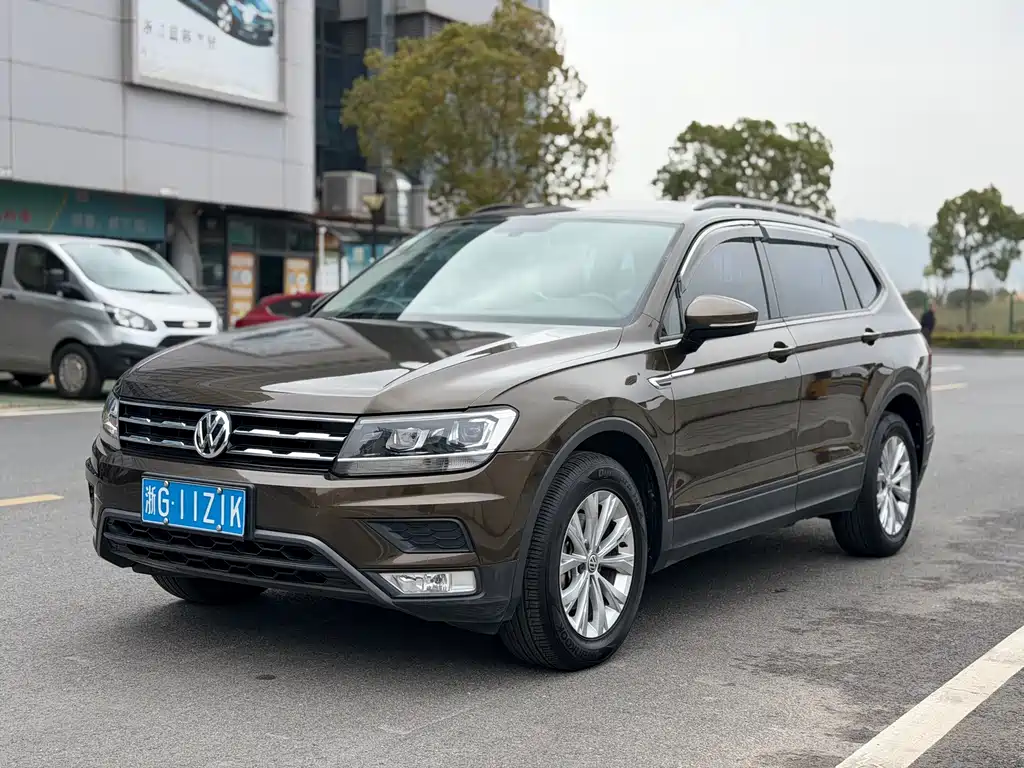 Volkswagen Volkswagen Tiguan L 2017 330TSI Automatic 2WD Style Edition 2017