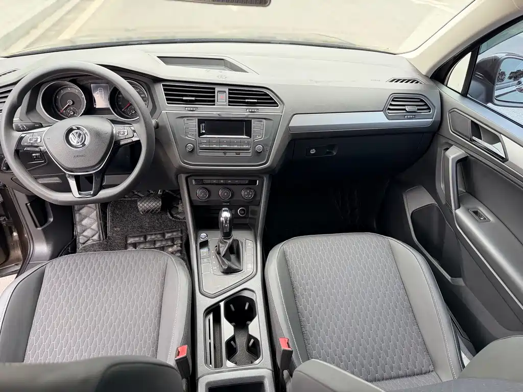 Volkswagen Volkswagen Tiguan L 2017 330TSI Automatic 2WD Style Edition 2017 - thumbnail 7