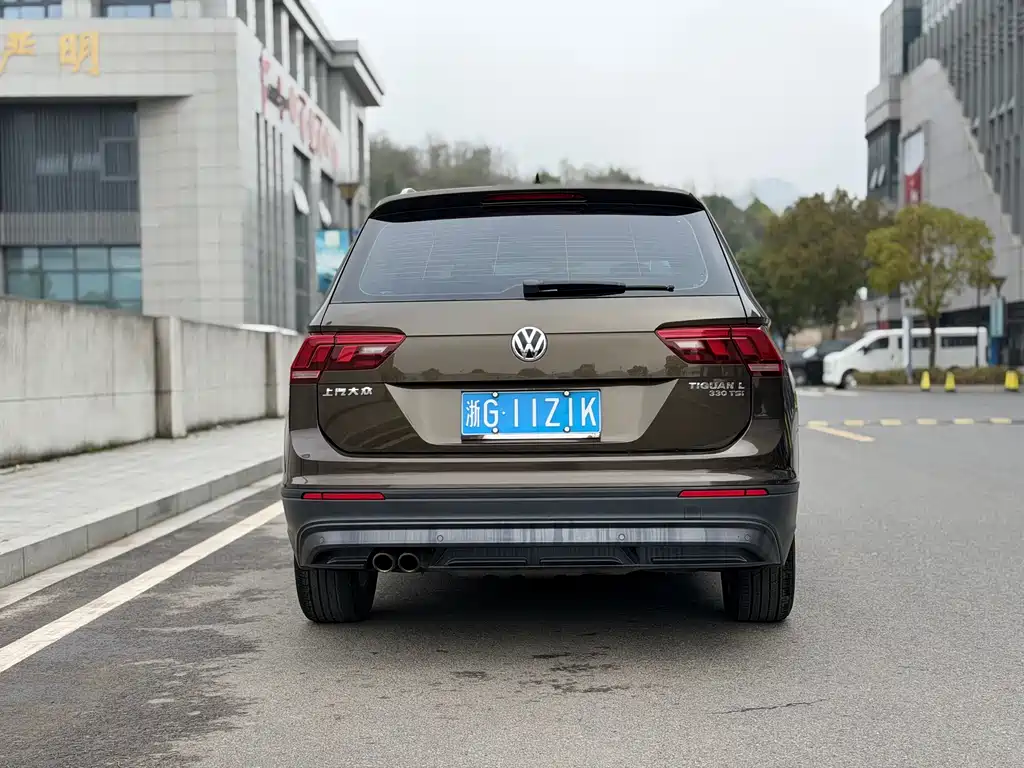 Volkswagen Volkswagen Tiguan L 2017 330TSI Automatic 2WD Style Edition 2017 - thumbnail 9